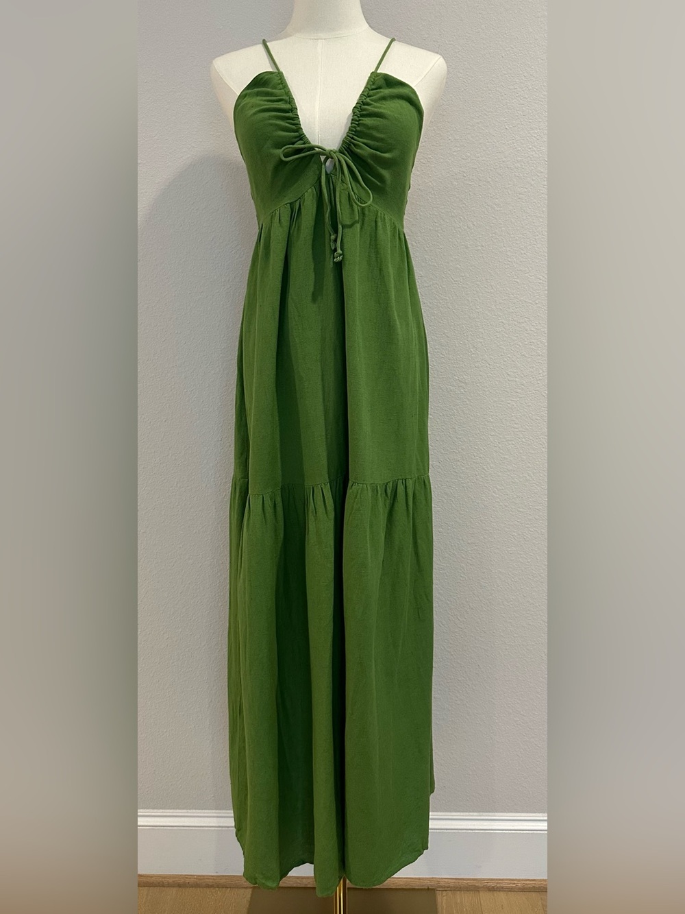 Sim & Sam NWT Green Cross back Spaghetti-Strap Maxi Dress with Tie Front Linen